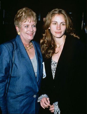 Walter Grady Roberts's ex-wife Betty Lou Bredemus and daughter Julia Roberts